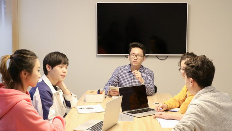 如何选择合适的软件IT外包公司：揭秘关键考量因素